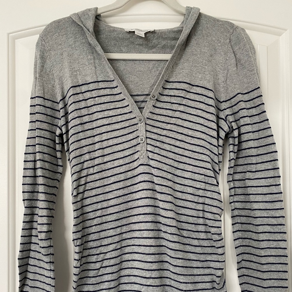 Motherhood Maternity hooded sweater size S